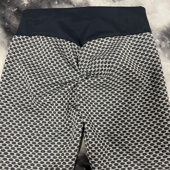 NWOT tiktok leggings - Picture 4 of 6